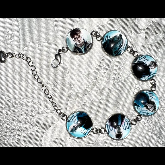 $5 PICTURE BRACELET. NEW. STAINLESS STEEL. $5 IF BUNDLED - Picture 3 of 16